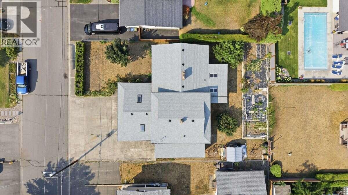 2555 Grenfell Road, Kelowna, British Columbia  V1Y 3C9 - Photo 4 - 10402092
