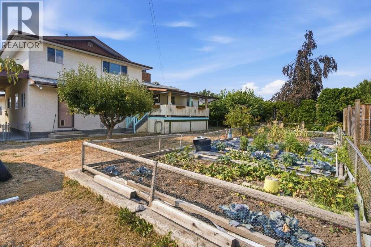 2555 Grenfell Road, Kelowna, British Columbia  V1Y 3C9 - Photo 43 - 10402092