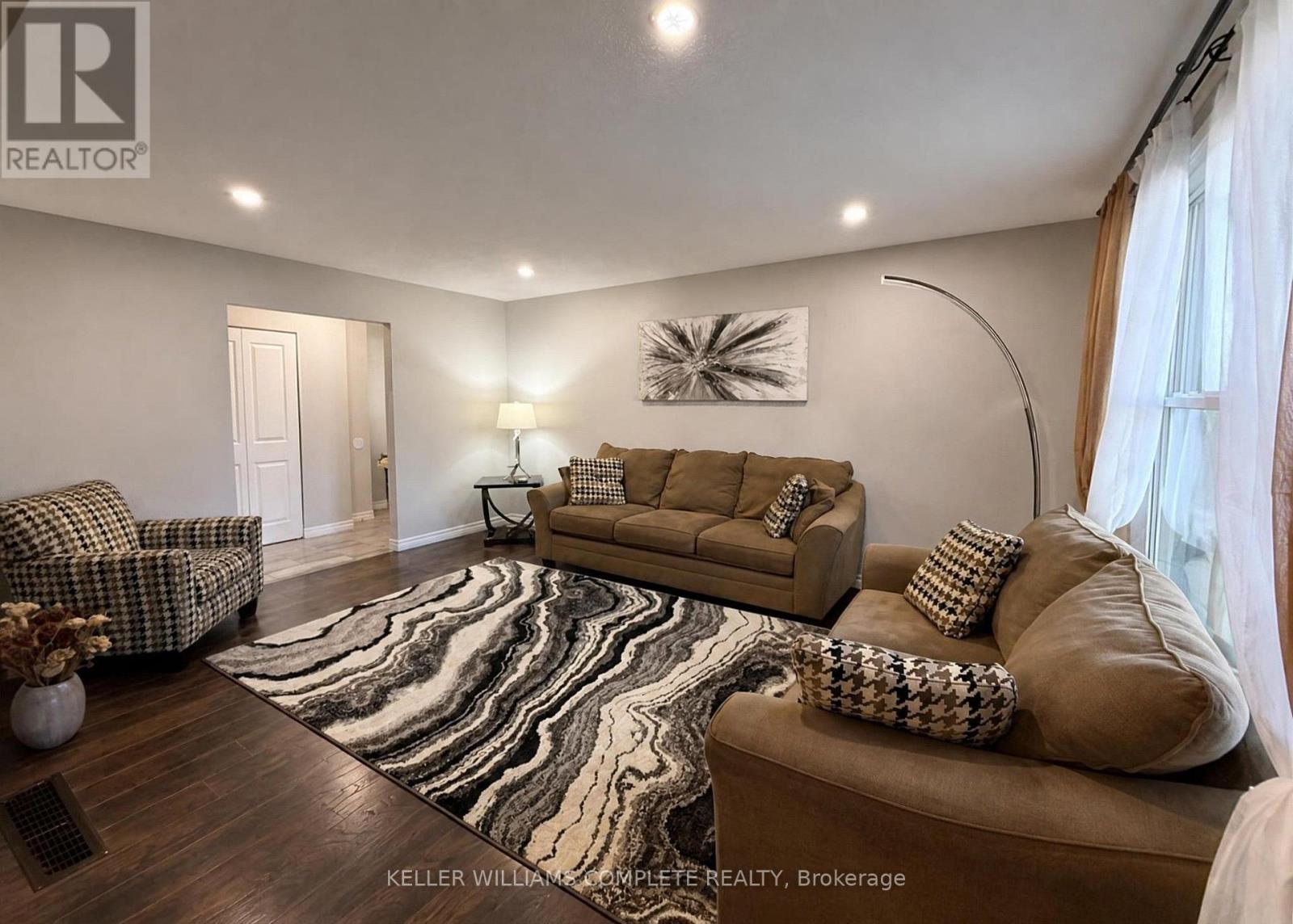 1 Halene Court, St. Catharines, Ontario  L2M 6M3 - Photo 5 - X13836102