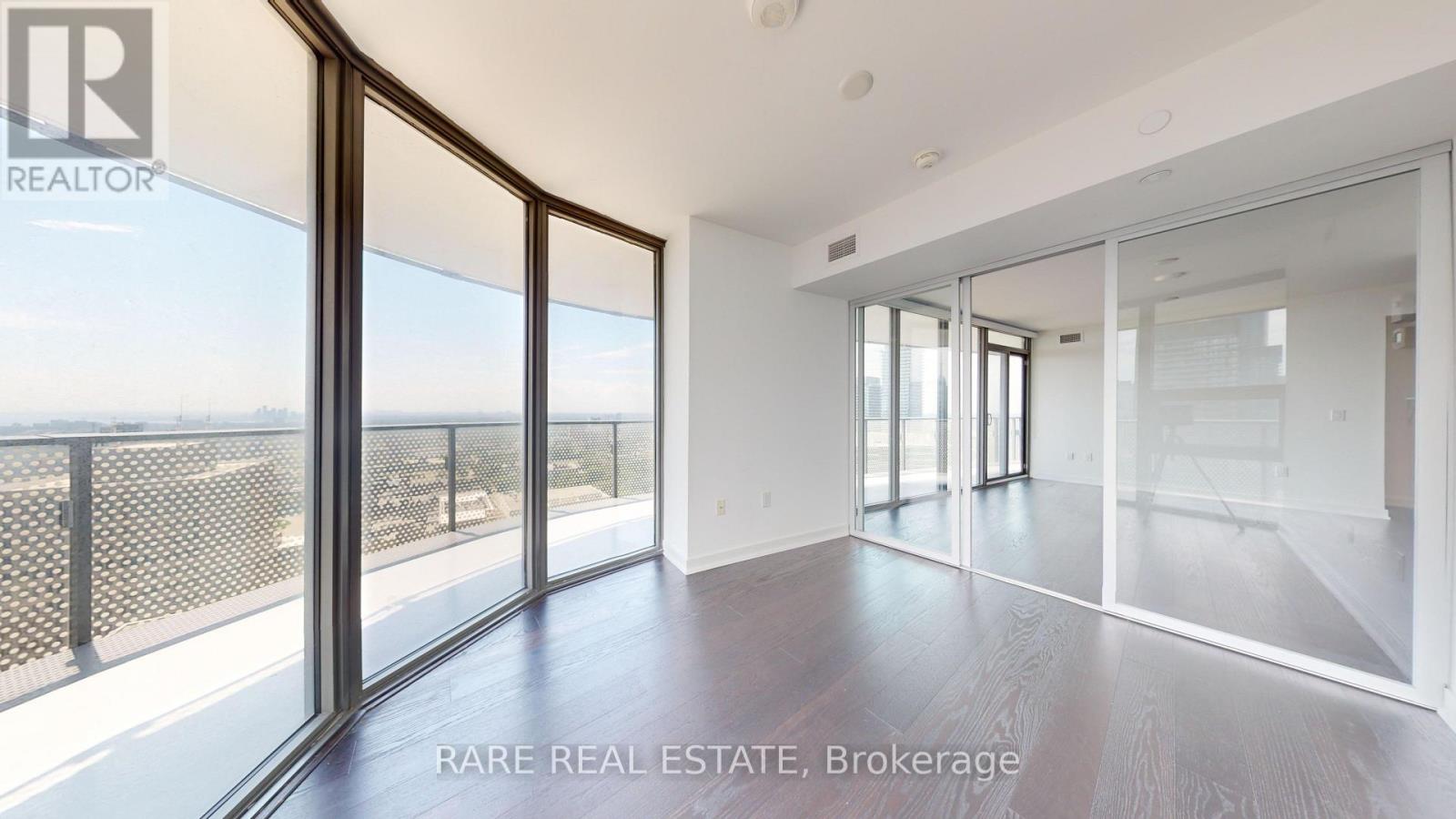 3805 - 11 Wellesley Street W, Toronto, Ontario M4Y 0G4 - Photo 12 - C13836158