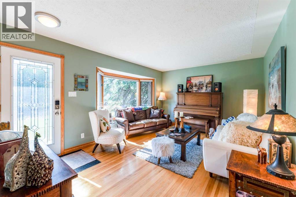 52 Windermere Road SW