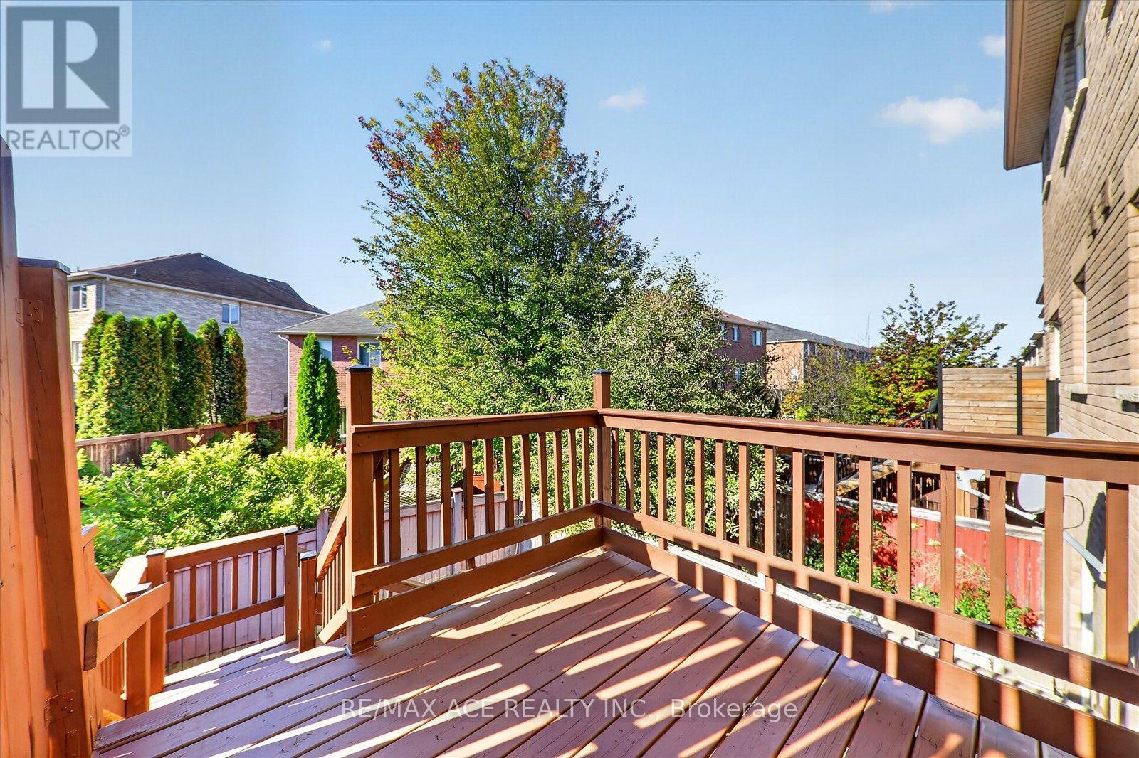 14 Pilkington Drive, Toronto, Ontario  M1L 0B7 - Photo 19 - E13836092
