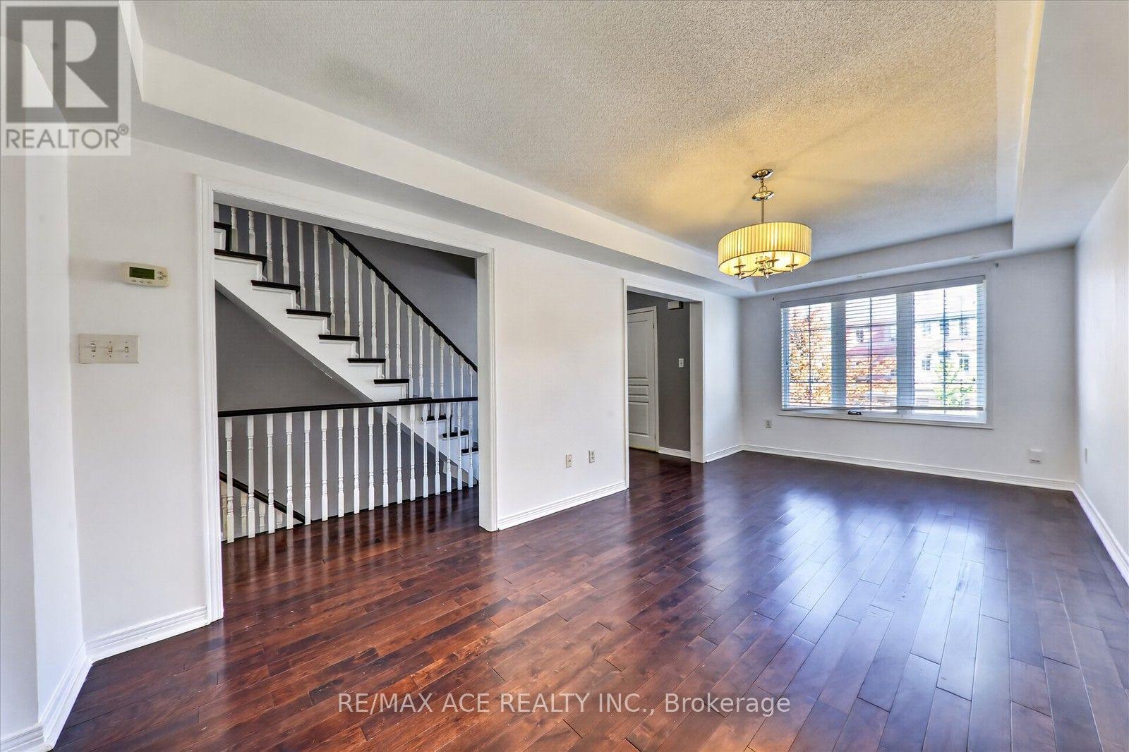 14 Pilkington Drive, Toronto, Ontario  M1L 0B7 - Photo 21 - E13836092