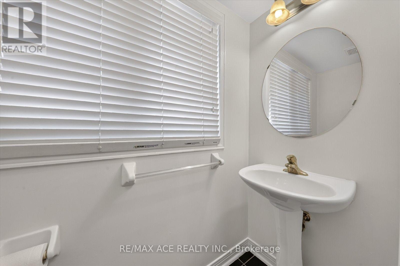14 Pilkington Drive, Toronto, Ontario  M1L 0B7 - Photo 22 - E13836092