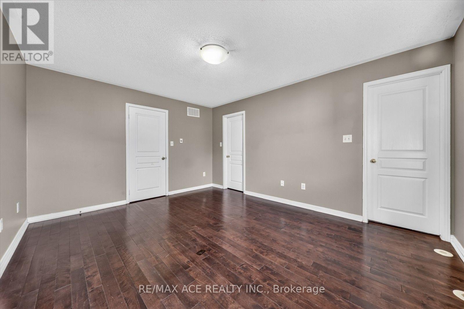 14 Pilkington Drive, Toronto, Ontario  M1L 0B7 - Photo 27 - E13836092