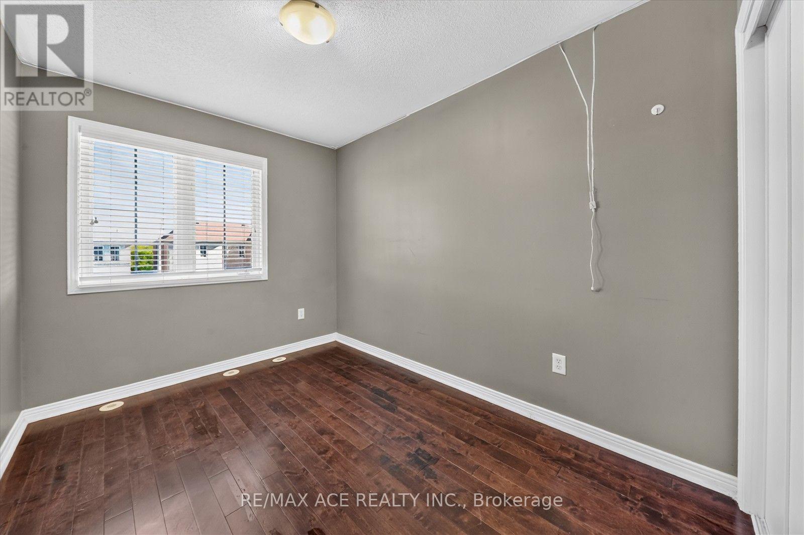 14 Pilkington Drive, Toronto, Ontario  M1L 0B7 - Photo 32 - E13836092