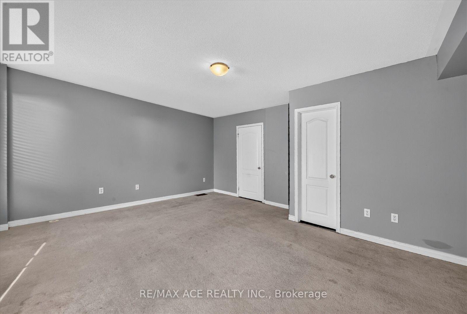 14 Pilkington Drive, Toronto, Ontario  M1L 0B7 - Photo 9 - E13836092