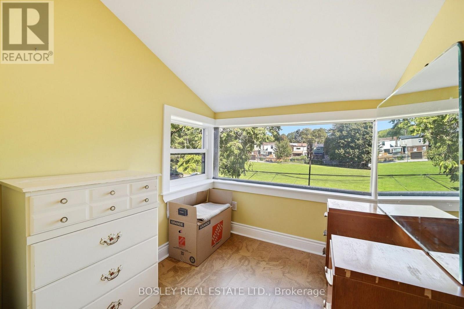 45 Alton Avenue, Toronto, Ontario  M4L 2M3 - Photo 23 - E13836116