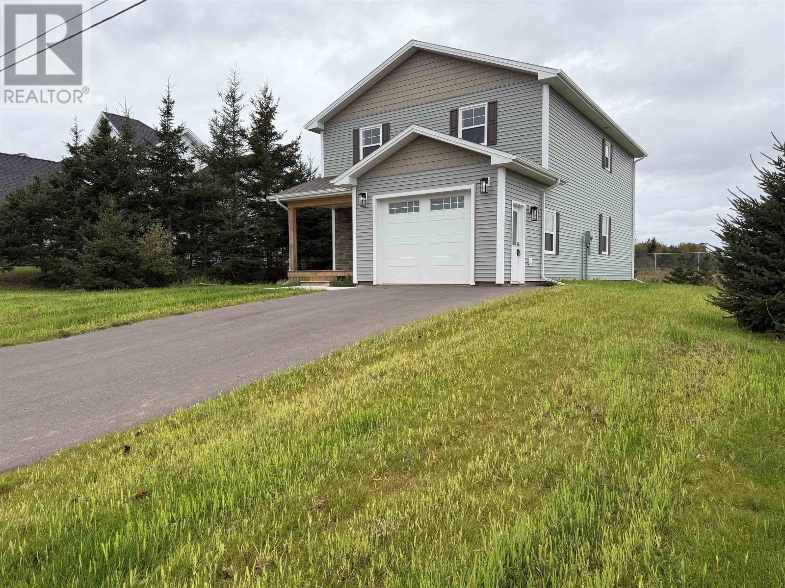 43 Acadian Avenue, Summerside, Prince Edward Island  C1N 6H5 - Photo 1 - 202616797