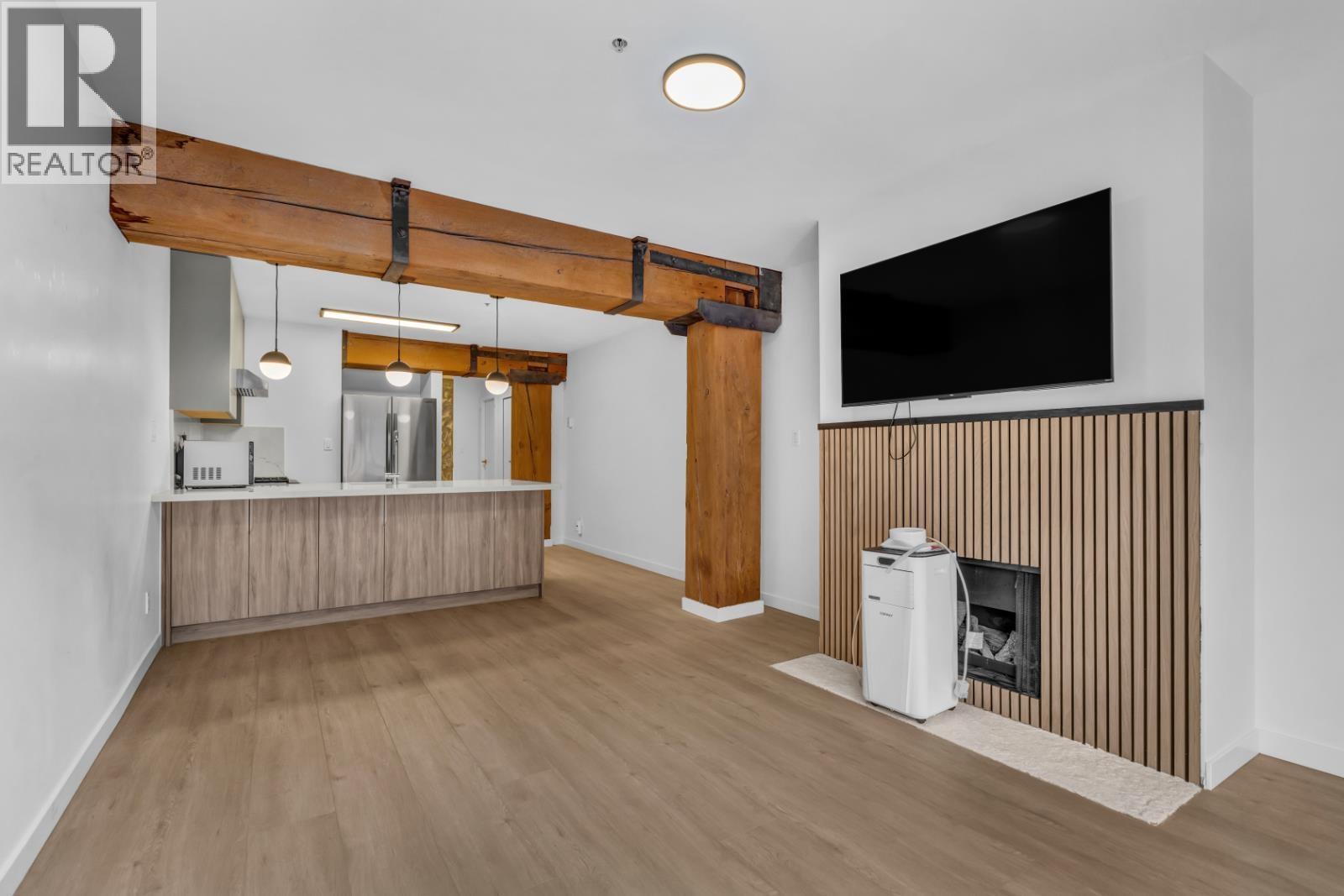 402 1178 Hamilton Street, Vancouver, British Columbia V6B 2S2 - Photo 3 - R3170044