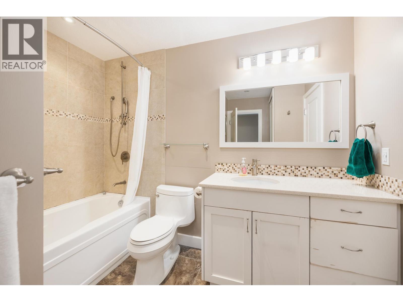 58 1930 Cedar Village Crescent, North Vancouver, British Columbia  V7J 3M5 - Photo 14 - R3170050