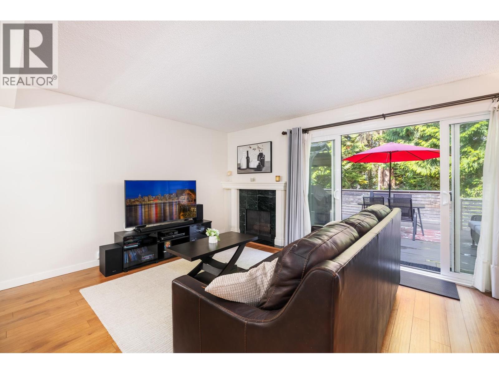 58 1930 Cedar Village Crescent, North Vancouver, British Columbia  V7J 3M5 - Photo 3 - R3170050