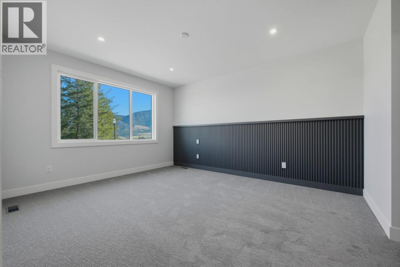 2083 Cortina Drive, Kelowna, British Columbia  V1P 1V1 - Photo 34 - 10402085