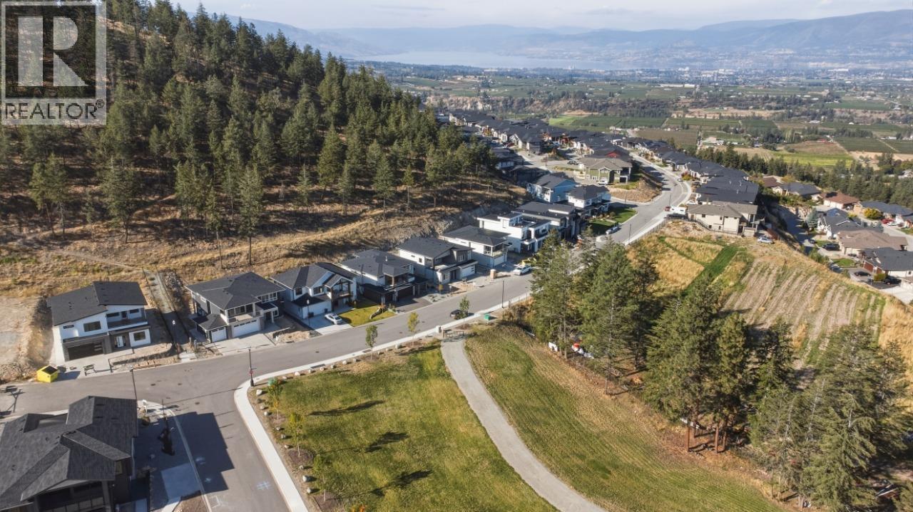 2083 Cortina Drive, Kelowna, British Columbia  V1P 1V1 - Photo 9 - 10402085