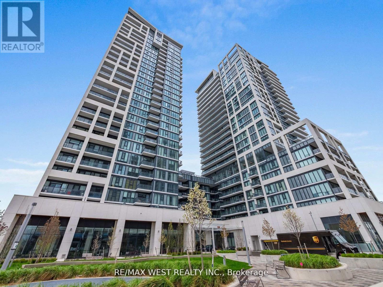 1019 - 9000 JANE STREET, Vaughan, Ontario