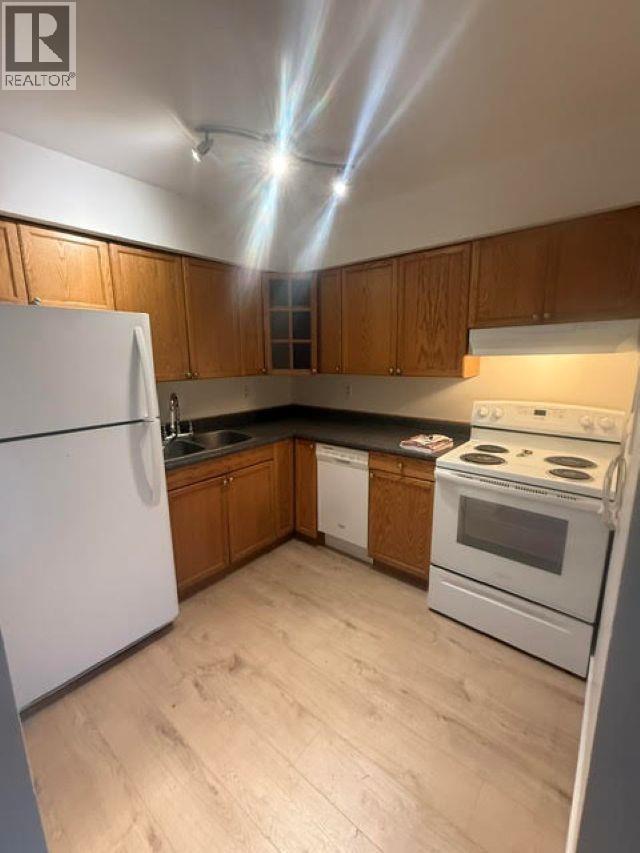 2 314 HIGHLAND WAY