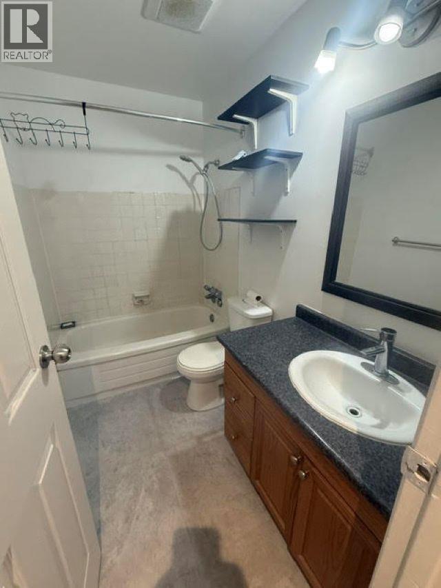 2 314 HIGHLAND WAY