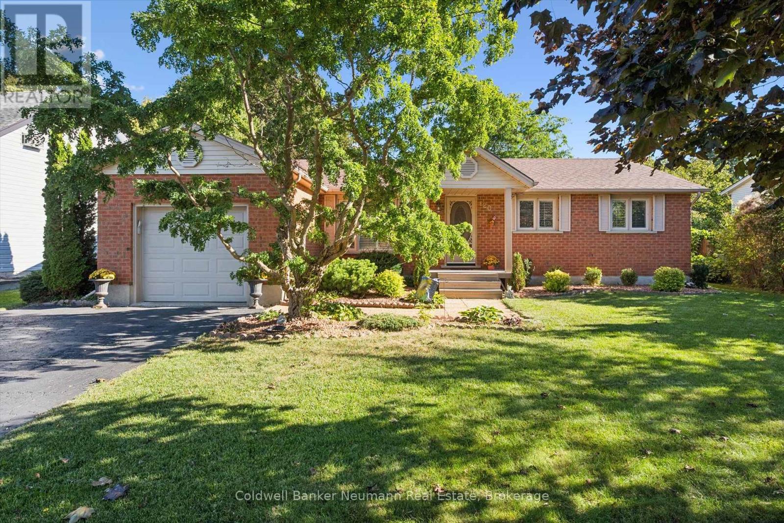 120 Landrex Boulevard, Guelph/eramosa, Ontario N0B 2K0 - Photo 1 - X13836064