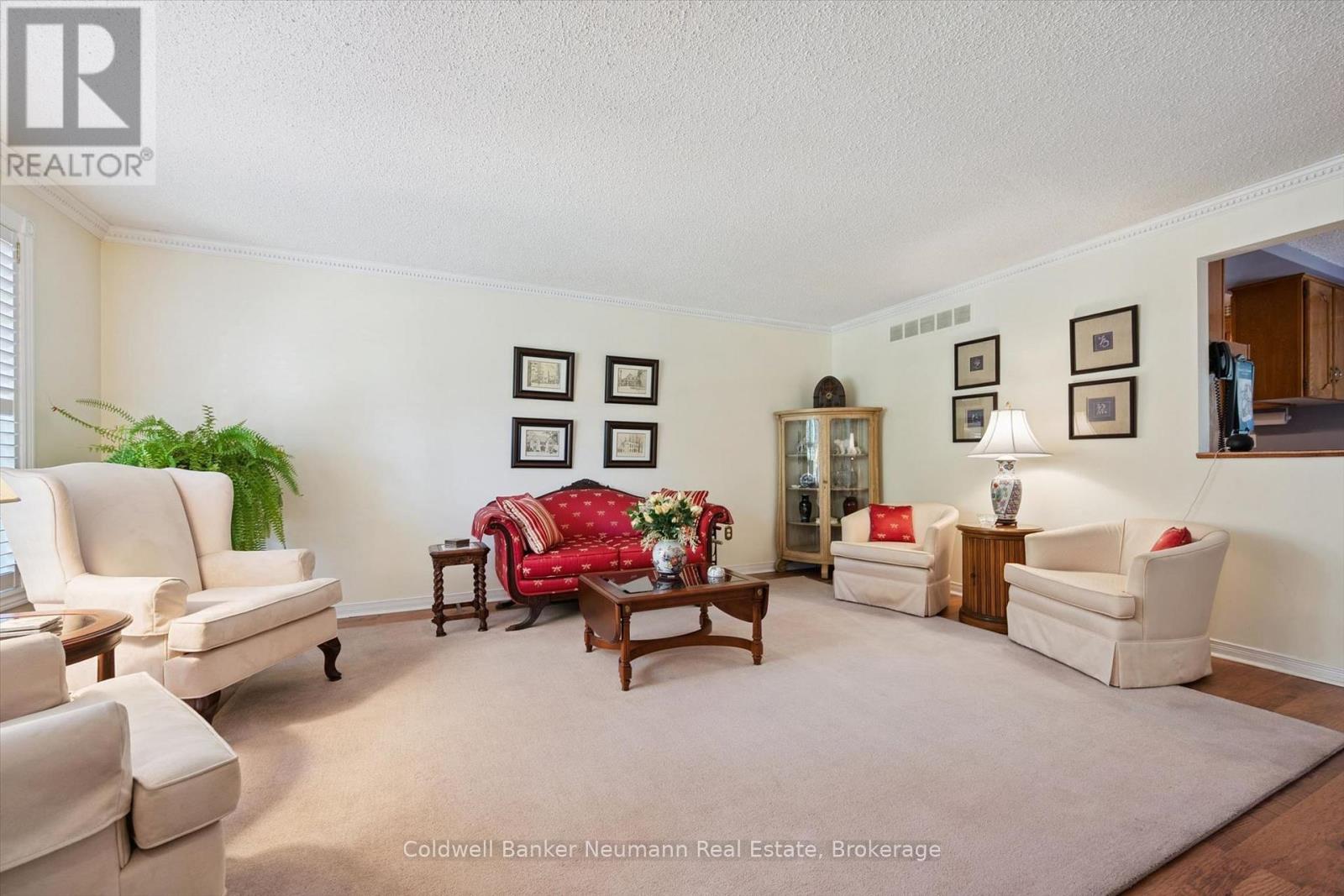 120 Landrex Boulevard, Guelph/eramosa, Ontario N0B 2K0 - Photo 6 - X13836064