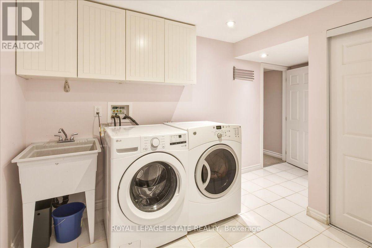 145 Boardwalk Drive, Toronto, Ontario  M4L 3X9 - Photo 15 - E13758190