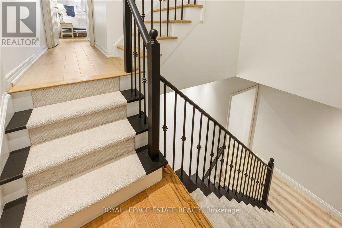 145 Boardwalk Drive, Toronto, Ontario  M4L 3X9 - Photo 21 - E13758190
