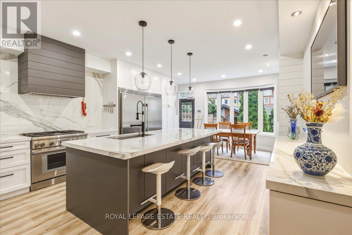 145 Boardwalk Drive, Toronto, Ontario  M4L 3X9 - Photo 7 - E13758190