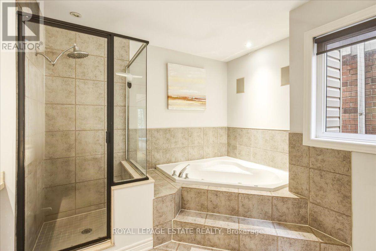 145 Boardwalk Drive, Toronto, Ontario  M4L 3X9 - Photo 30 - E13758190