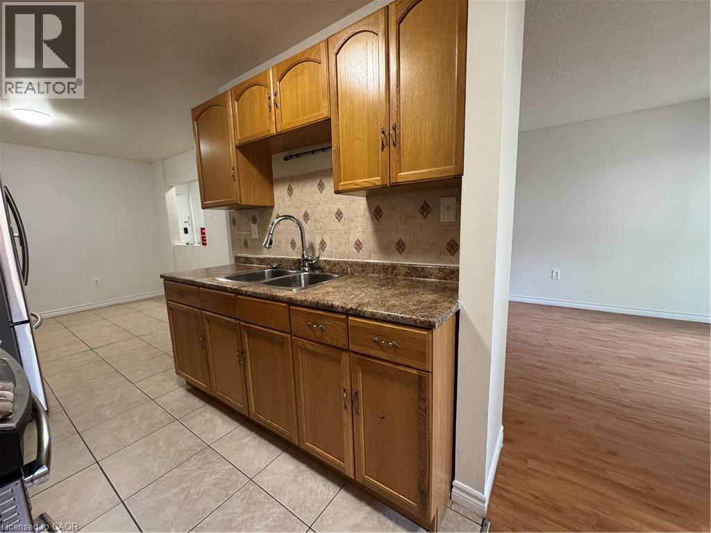 100 Quigley Road Unit# 14, Hamilton, Ontario  L8K 6J1 - Photo 4 - 40861700