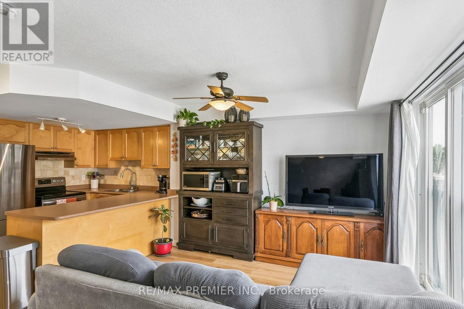 2152 - 105 George Appleton Way, Toronto, Ontario  M3M 0A2 - Photo 9 - W13836060