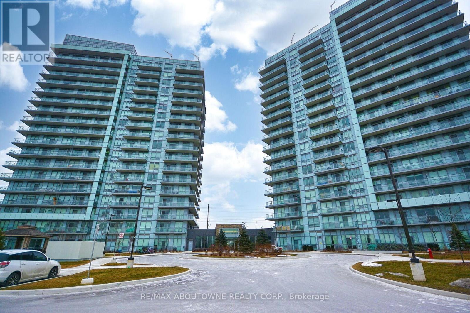 1202 - 4677 Glen Erin Drive, Mississauga, Ontario  L5M 2E3 - Photo 2 - W13836070