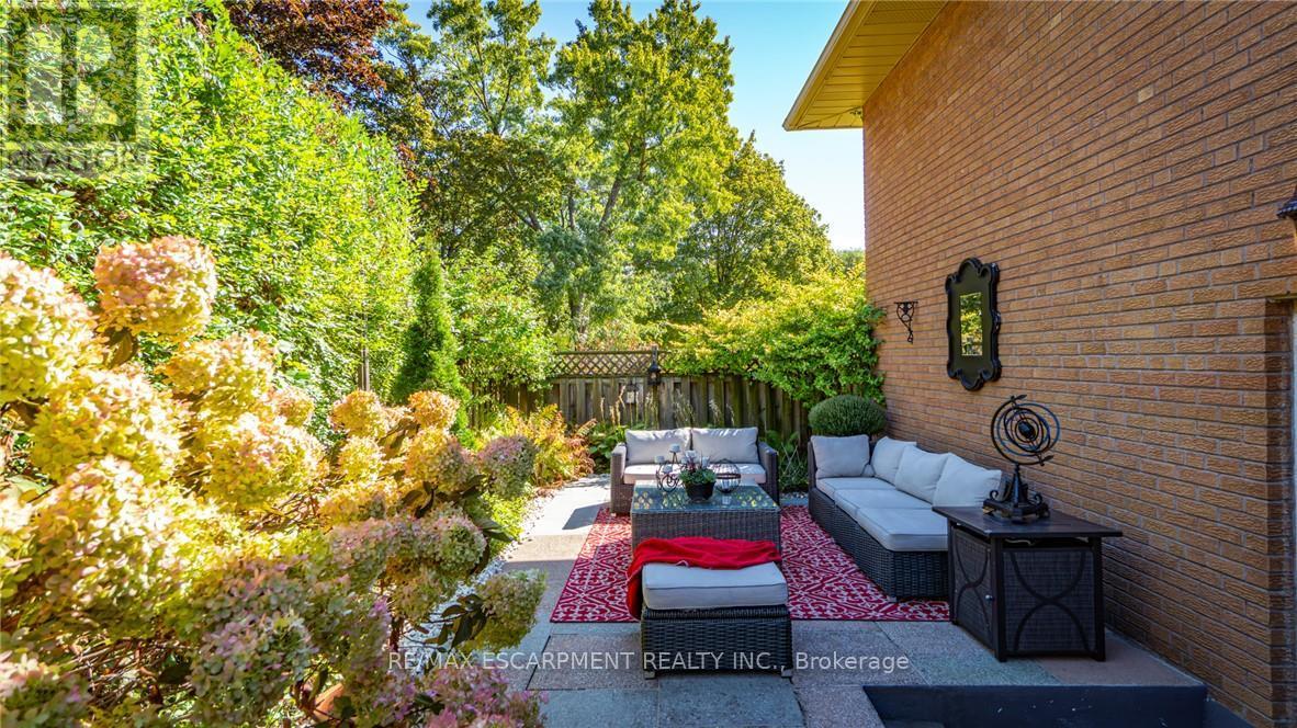 517 Rosedale Crescent, Burlington, Ontario L7N 2S7 - Photo 47 - W13836156