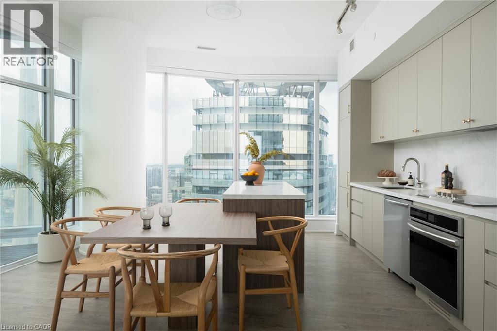 10 York Street Unit# 6210, Toronto, Ontario  M5J 2L9 - Photo 13 - 40866631