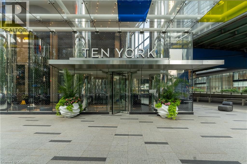 10 York Street Unit# 6210, Toronto, Ontario  M5J 2L9 - Photo 3 - 40866631