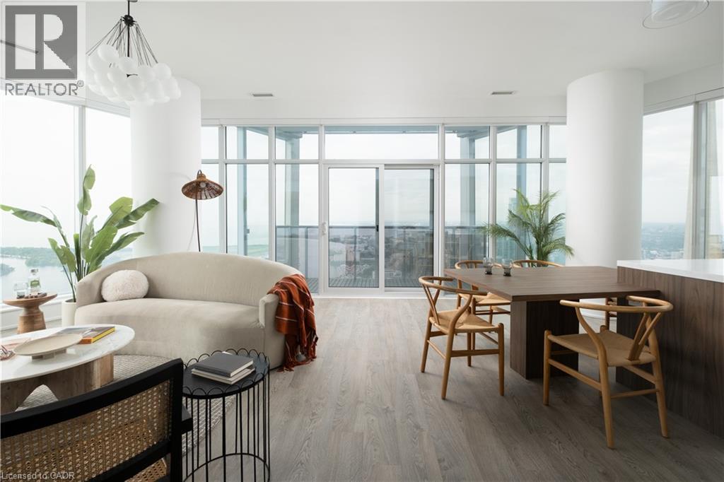 10 York Street Unit# 6210, Toronto, Ontario  M5J 2L9 - Photo 4 - 40866631
