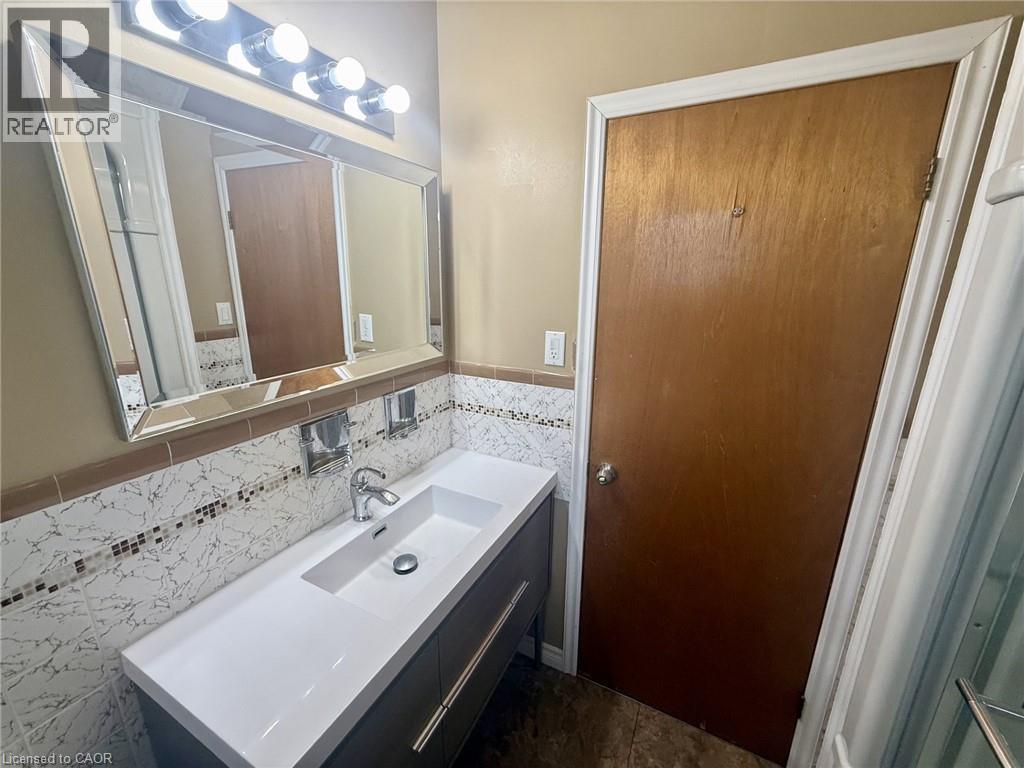 41 Orlanda Road, Hamilton, Ontario  L8G 2K3 - Photo 18 - 40867103