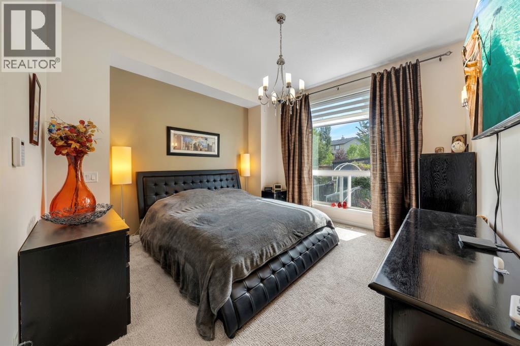 41 Evercreek Bluffs Crescent SW, Calgary, Alberta  T2Y 0B9 - Photo 16 - A2345886