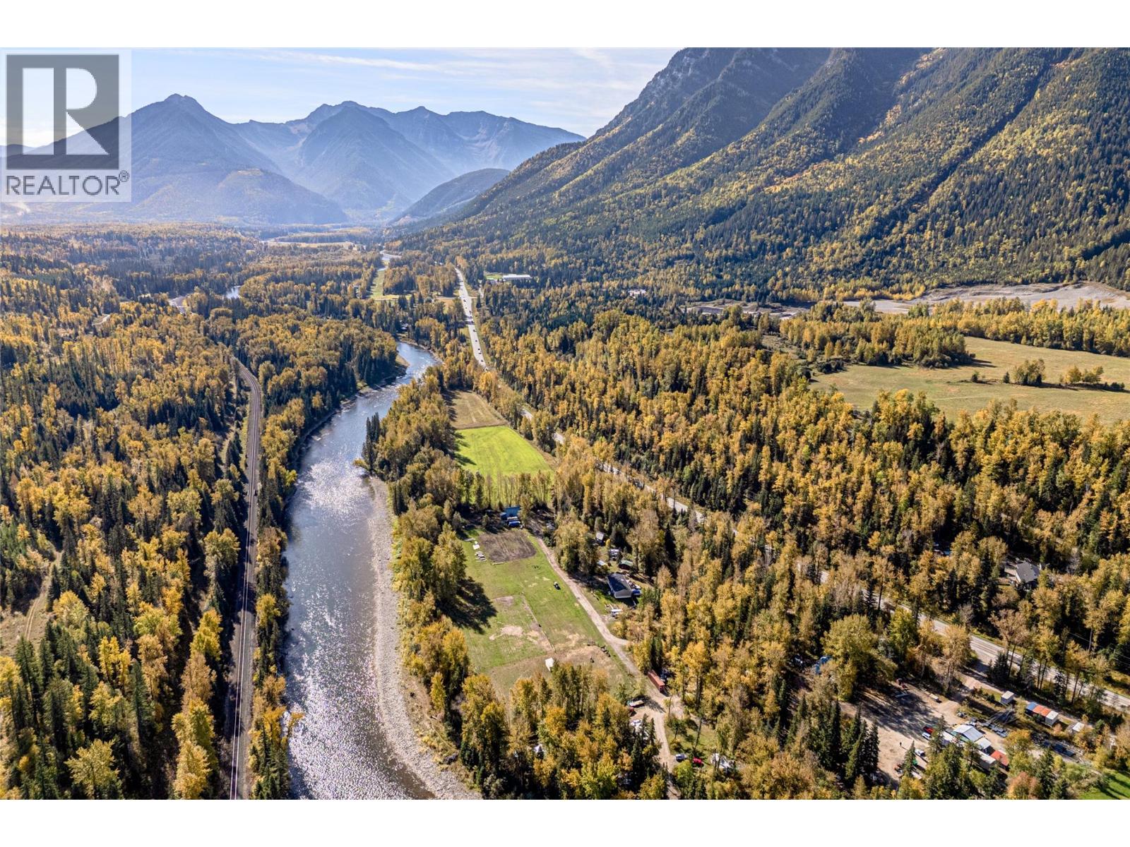 4714 Hwy 3 Highway, Fernie, British Columbia  V0B 1M1 - Photo 5 - 10401919