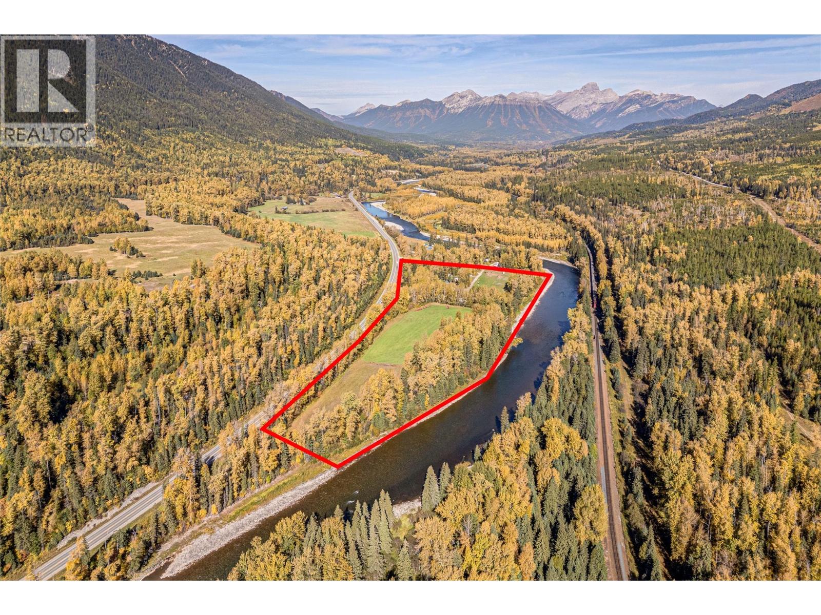 4714 Hwy 3 Highway, Fernie, British Columbia  V0B 1M1 - Photo 6 - 10401919