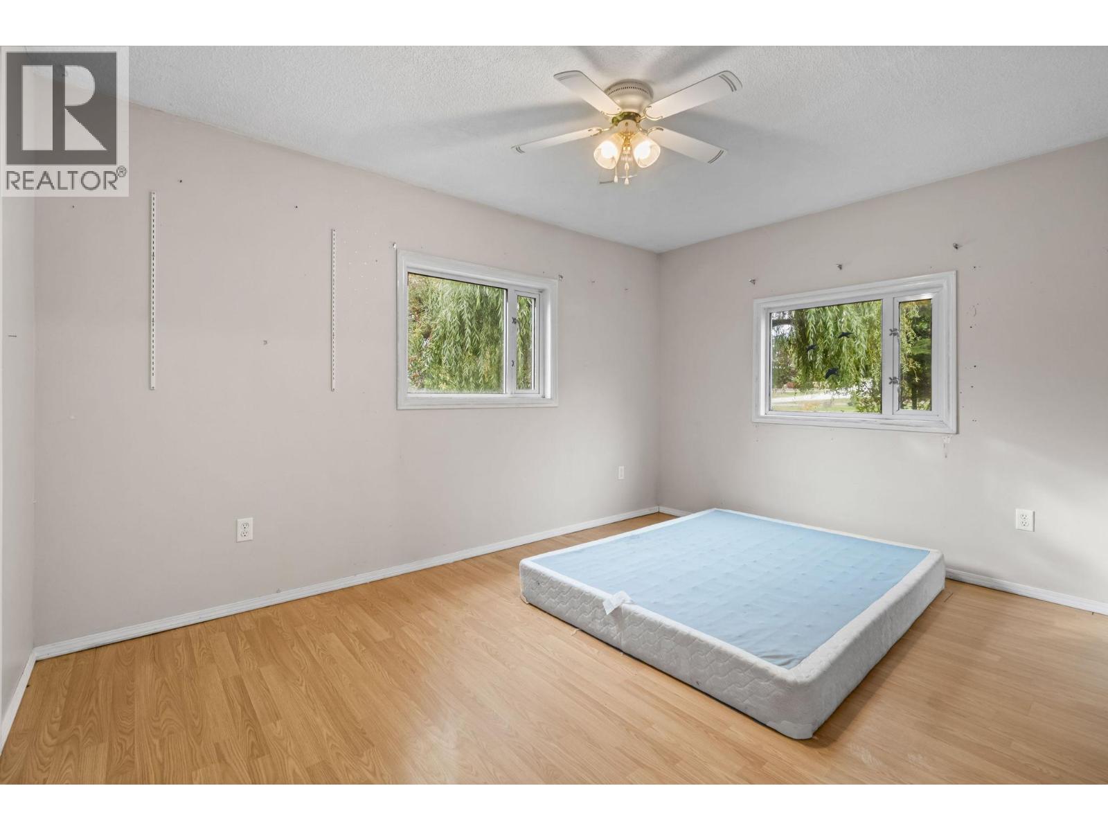 309 1st Avenue NW, Nakusp, British Columbia  V0G 1R0 - Photo 20 - 10402008