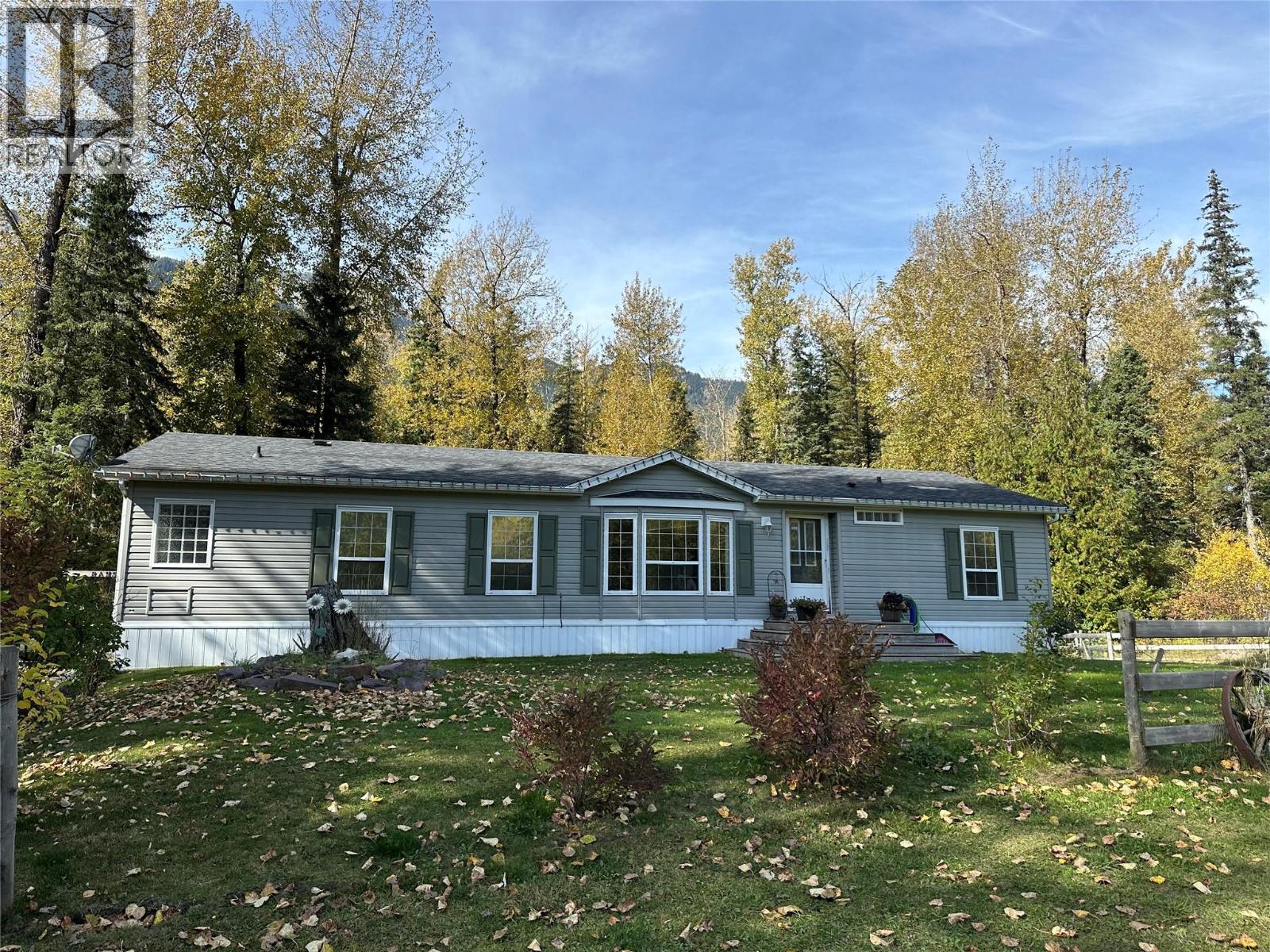 4714 Hwy 3 Highway, Fernie, British Columbia  V0B 1M1 - Photo 14 - 10401919