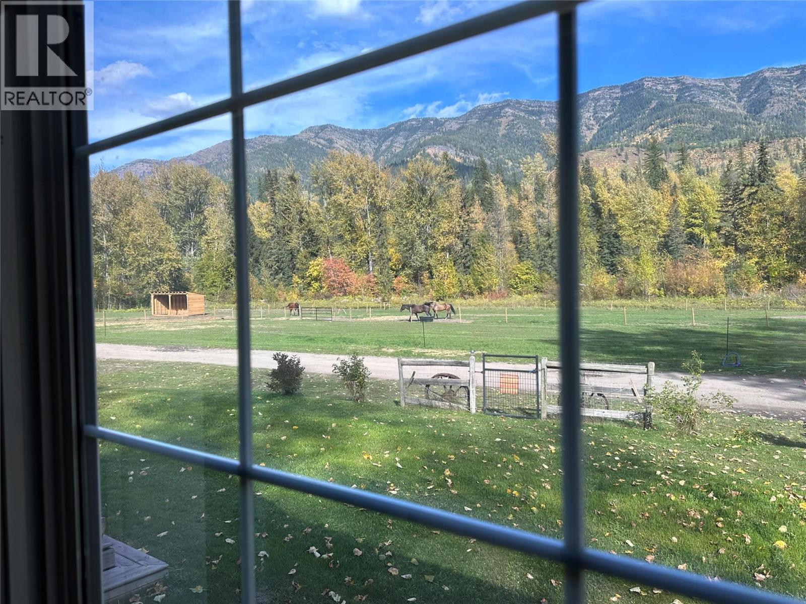 4714 Hwy 3 Highway, Fernie, British Columbia  V0B 1M1 - Photo 11 - 10401919