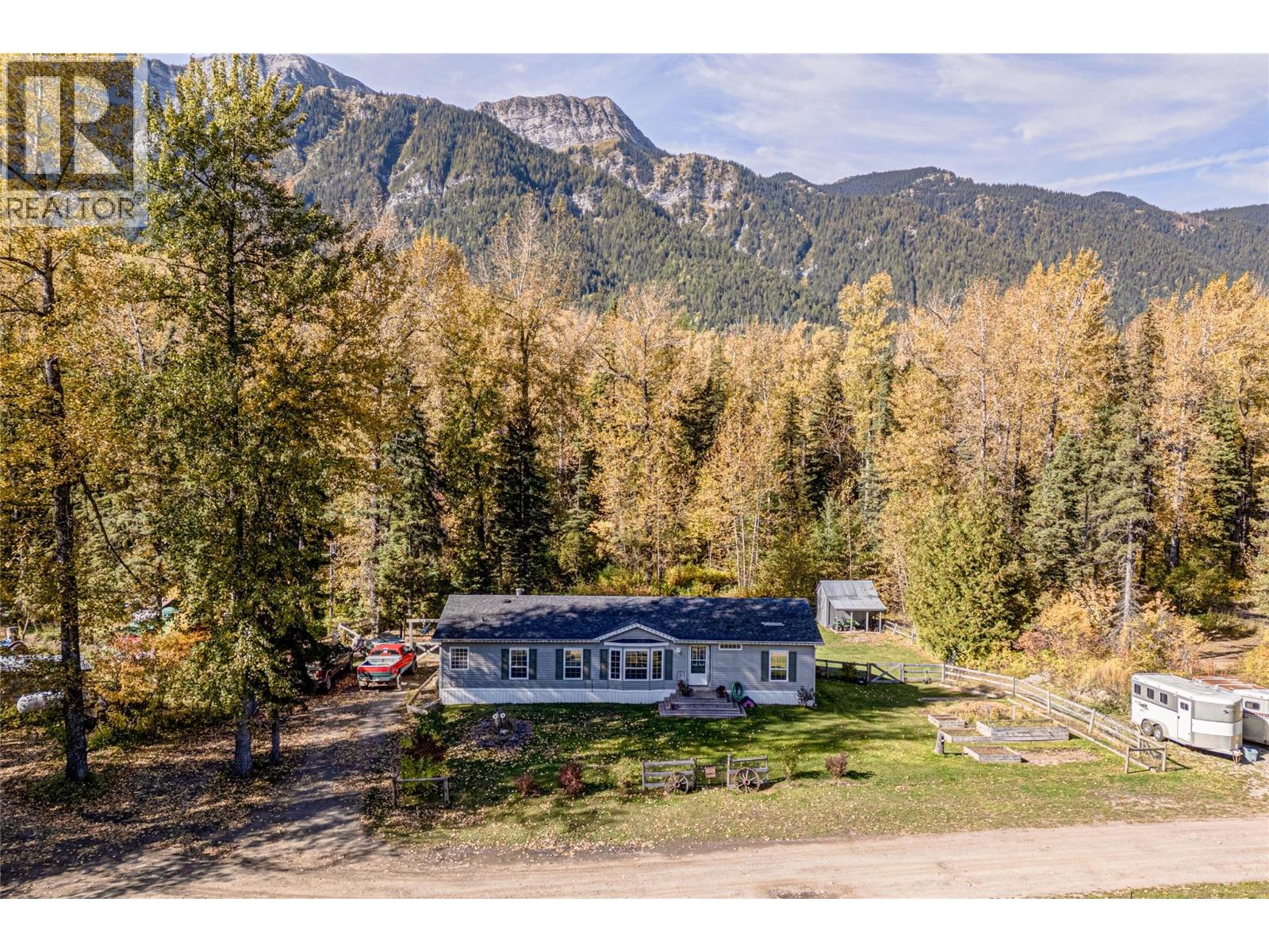 4714 Hwy 3 Highway, Fernie, British Columbia  V0B 1M1 - Photo 55 - 10401919