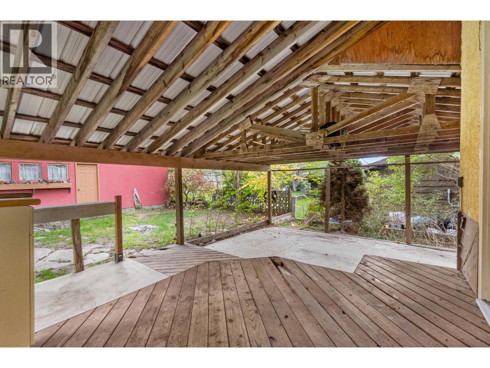 309 1st Avenue NW, Nakusp, British Columbia  V0G 1R0 - Photo 6 - 10402008