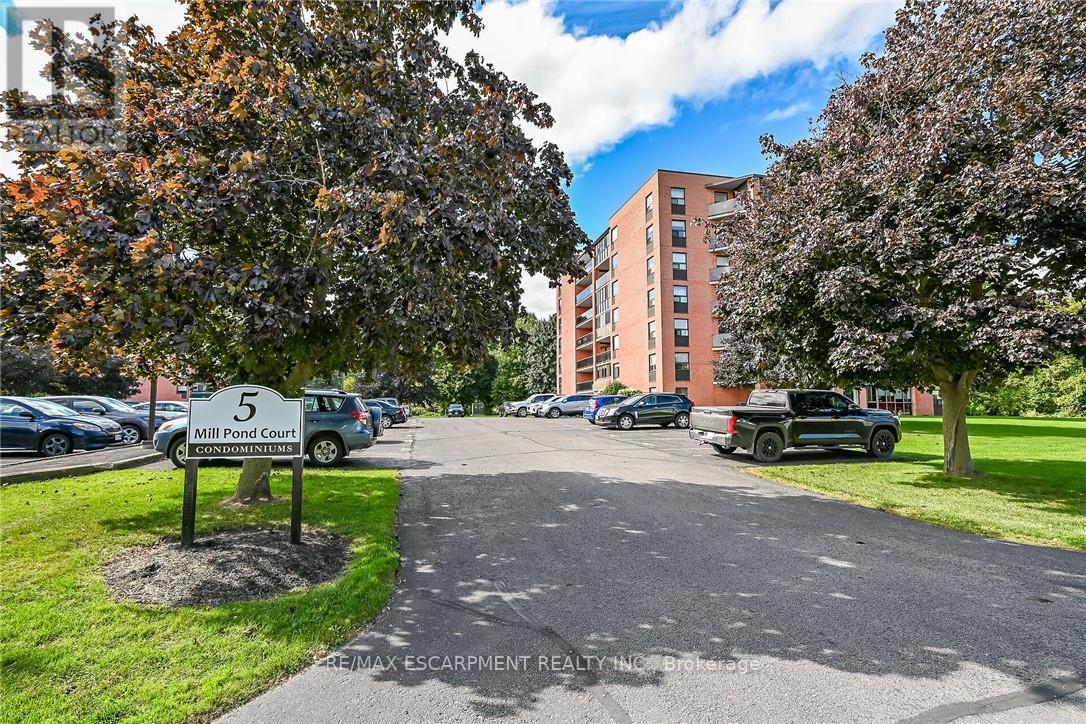 202 - 5 Mill Pond Court, Norfolk, Ontario  N3Y 5J6 - Photo 3 - X13836078