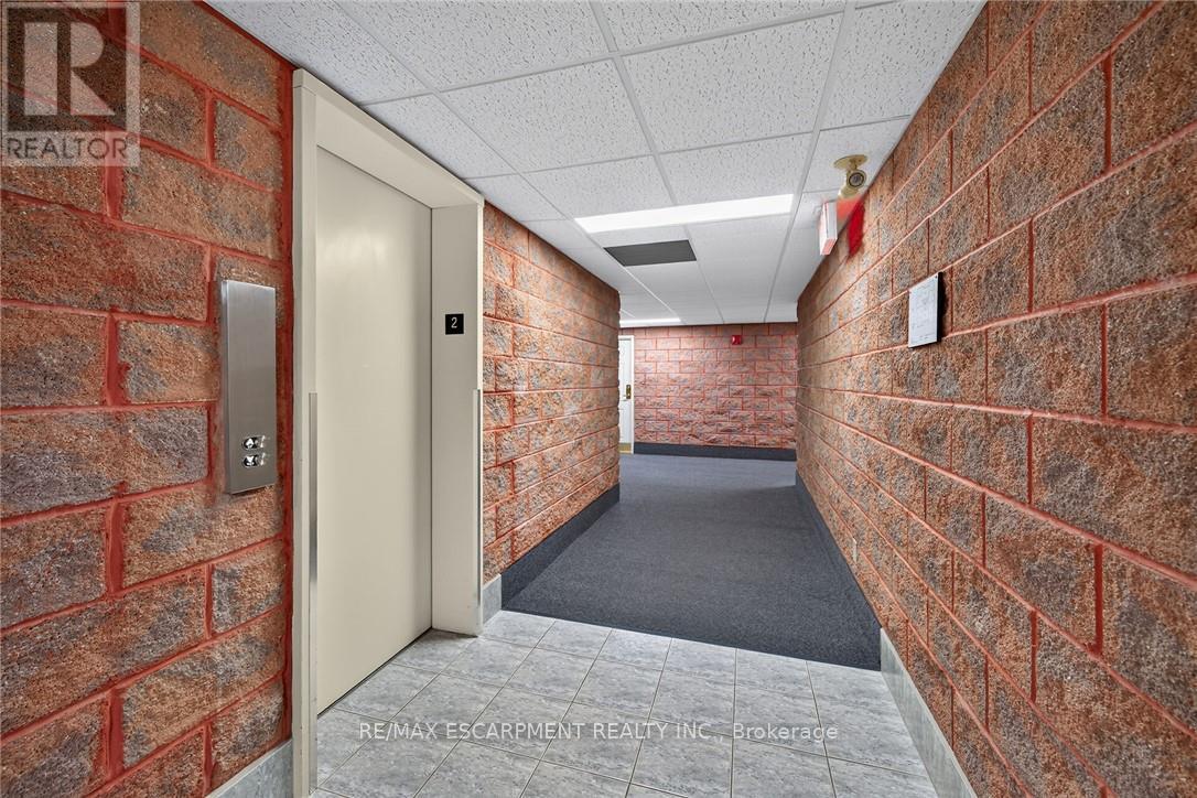 202 - 5 Mill Pond Court, Norfolk, Ontario  N3Y 5J6 - Photo 6 - X13836078