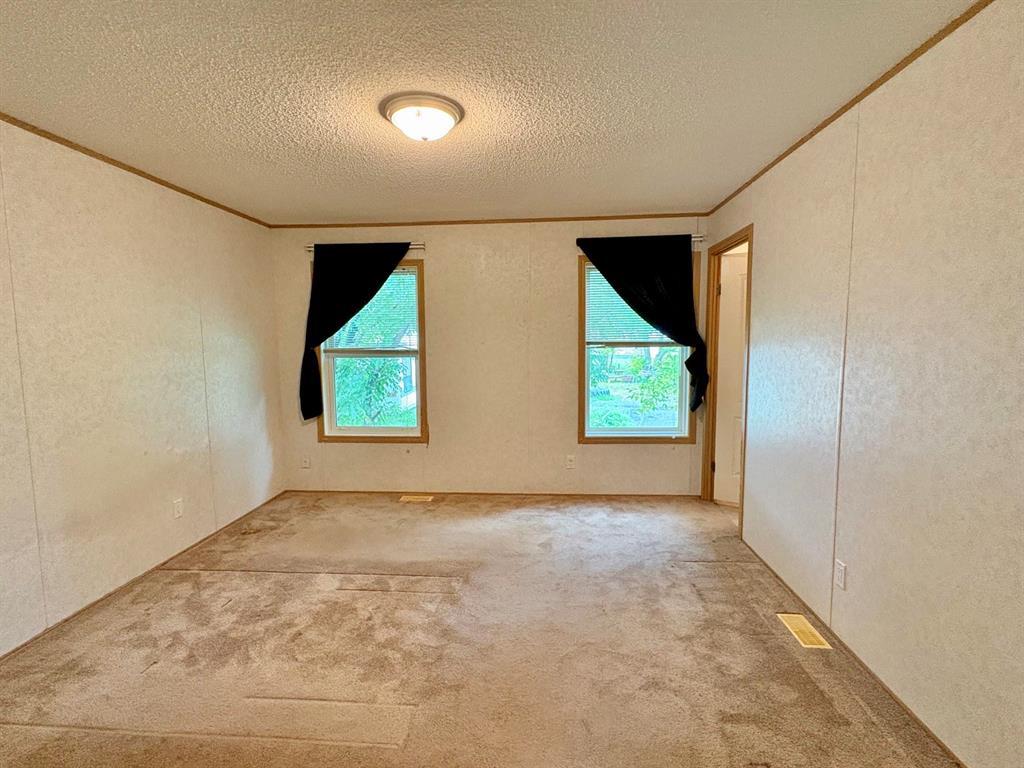 284 Aspen Street W, Oak Lake, Manitoba  R0M 1P0 - Photo 23 - 202624318