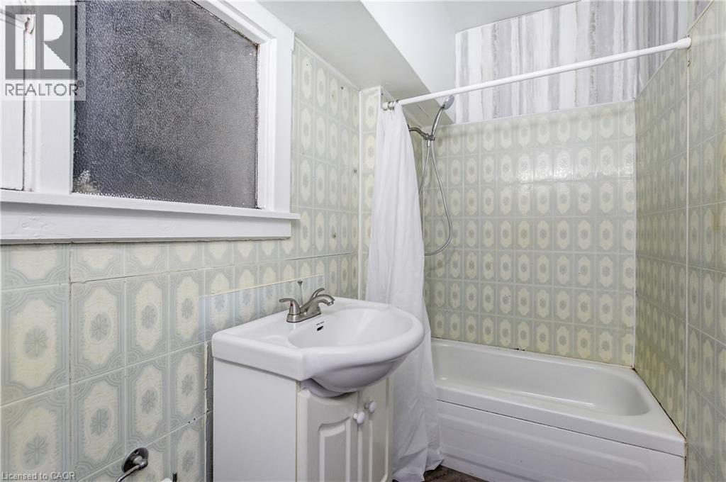 69 Gage Avenue N, Hamilton, Ontario  L8L 6Z8 - Photo 19 - 40867046