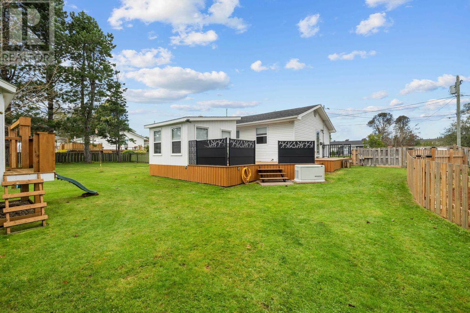 10 Dale Drive, Charlottetown, Prince Edward Island  C1A 7X5 - Photo 38 - 202624551