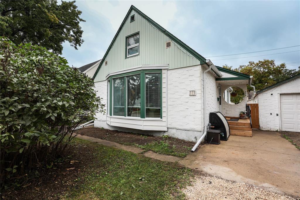 373 Guildford Street, Winnipeg, Manitoba  R3J 2J6 - Photo 2 - 202624203