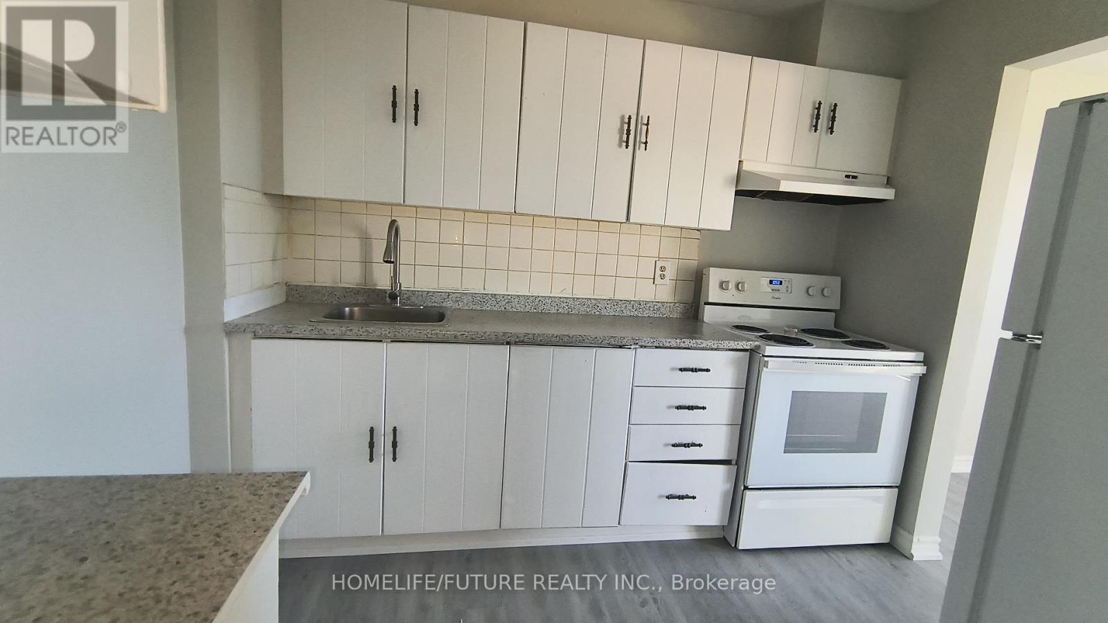 405 - 560 Bloor Street E, Oshawa, Ontario  L1H 3N2 - Photo 10 - E13815546